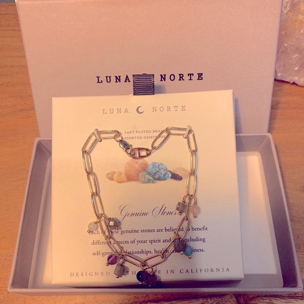 Cute new, dangly bracelet